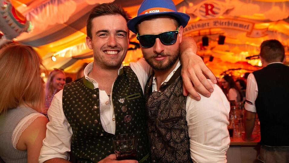 Die Partybilder vom Sonntag, 14. August 2022, aus dem Festzelt Reisinger.