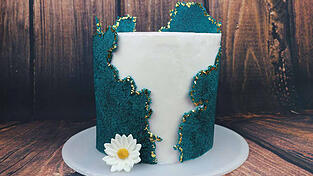 So sieht die fertige Torte aus.