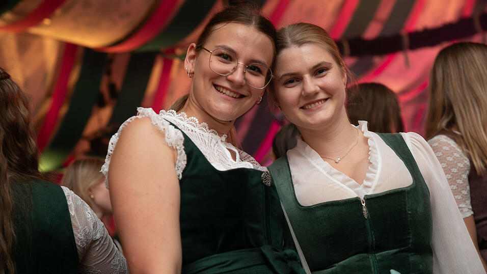 Die Partybilder vom Samstag, 16. August, aus dem Festzelt Weckmann. Die Partybilder vom Samstag, 16. August, aus dem Festzelt Weckmann.