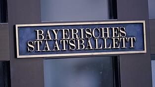 Das Bayerische Staatsballett und der Erste Solist Julian MacKay gehen ab sofort getrennte Wege. (Symbolbild) Das Bayerische Staatsballett und der Erste Solist Julian MacKay gehen ab sofort getrennte Wege. (Symbolbild)