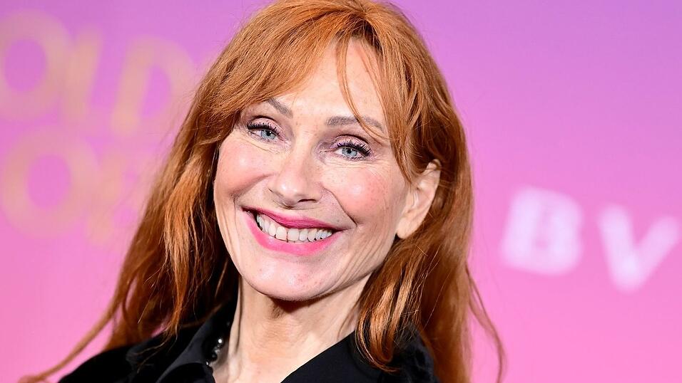 Andrea Sawatzki gehört zu Deutschlands beliebtesten Schauspielerinnen und inzwischen auch Schriftstellerinnen. (Archivbild von Februar 2025) Andrea Sawatzki gehört zu Deutschlands beliebtesten Schauspielerinnen und inzwischen auch Schriftstellerinnen. (Archivbild von Februar 2025)