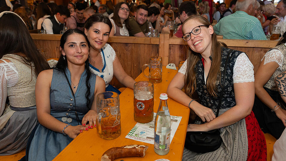 Die Partybilder vom Freitag, 18. August 2023, aus dem Festzelt Weckmann.