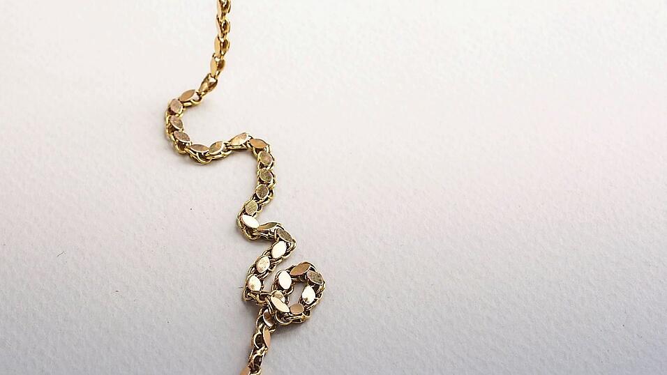 Auch um eine Goldkette ging es am Dienstag vor dem Jugendsch&ouml;ffengericht. (Symbolfoto)