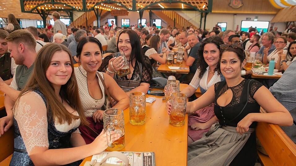 Die Partybilder von Mittwoch, 17. August 2022, aus dem Festzelt Nothaft.