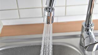 Die Erhöhung der Wassergebühr ist beschlossene Sache. Die Erhöhung der Wassergebühr ist beschlossene Sache.