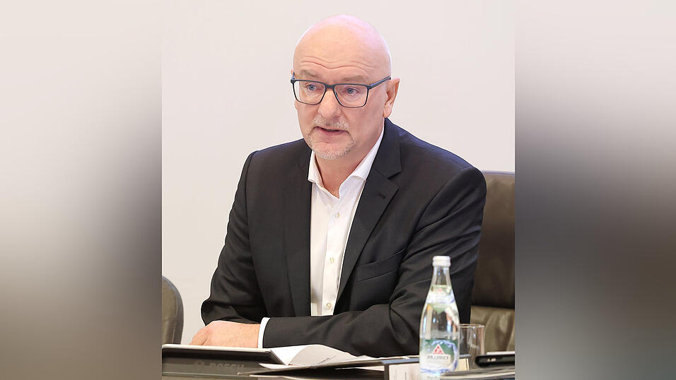 Oberb&uuml;rgermeister Alexander Putz hat einen m&ouml;glichen T&auml;uschungsversuch im Zusammenhang mit einem Online-Artikel am Mittwoch der Staatsanwaltschaft Landshut zur rechtlichen Pr&uuml;fung vorgelegt.