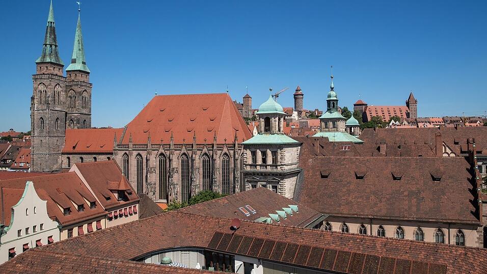 Die evangelische Kirche St. Sebald in Nürnberg ist Gastgeber für die Katholiken der Stadt an Fronleichnam. (Archivbild) Die evangelische Kirche St. Sebald in Nürnberg ist Gastgeber für die Katholiken der Stadt an Fronleichnam. (Archivbild)