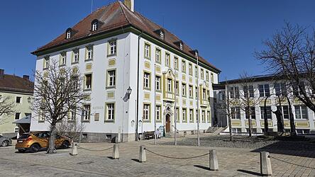 Wer zieht in den Bad K&ouml;tztinger Stadtrat ein? Mittlerweile steht das Ergebnis fest.