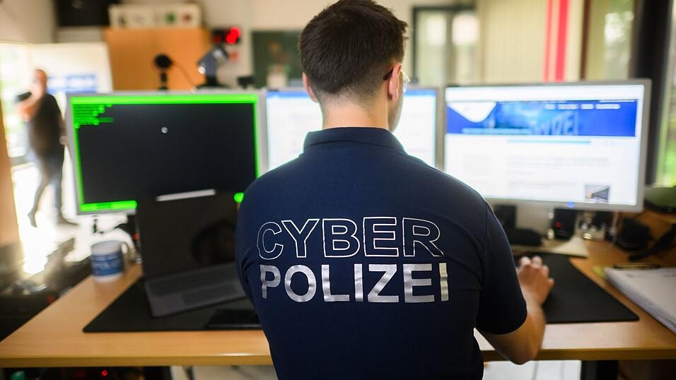 Die Mehrheit der Straftaten im Internet wird inzwischen aus dem Ausland heraus begangen. (Symbolbild) Die Mehrheit der Straftaten im Internet wird inzwischen aus dem Ausland heraus begangen. (Symbolbild)