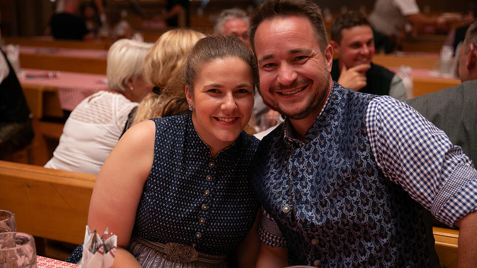Die Partybilder vom Sonntag, 10. August, aus dem Festzelt Krönner. Die Partybilder vom Sonntag, 10. August, aus dem Festzelt Krönner.