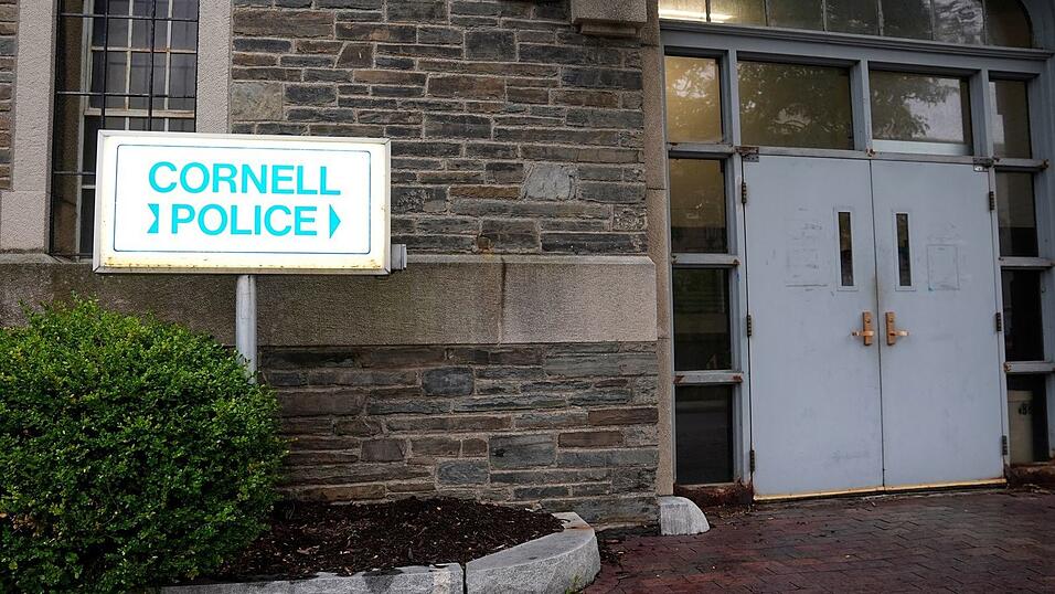 Wegen Zweifeln an der bisherigen Arbeit der lokalen Polizei will Hochul die Ermittlung nun von der New Yorker Generalstaatsanw&auml;ltin beaufsichtigen lassen.