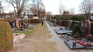 Deutlich höhere Grabgebühren werden künftig für den Friedhof verlangt.