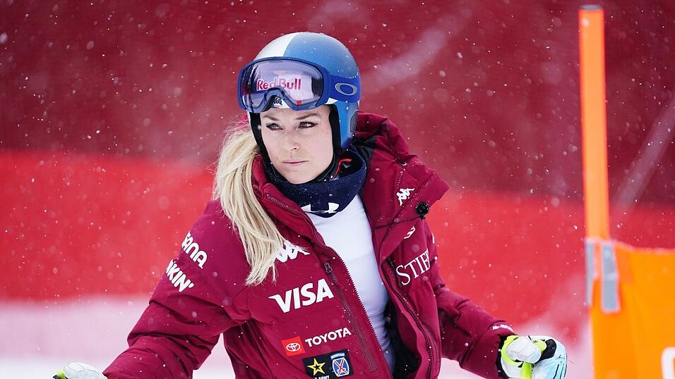 Lindsey Vonn bei der Besichtigung der Abfahrt in Crans-Montana.