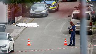 Eine nach der Bluttat festgenommene Frau ist wieder auf freiem Fuß.