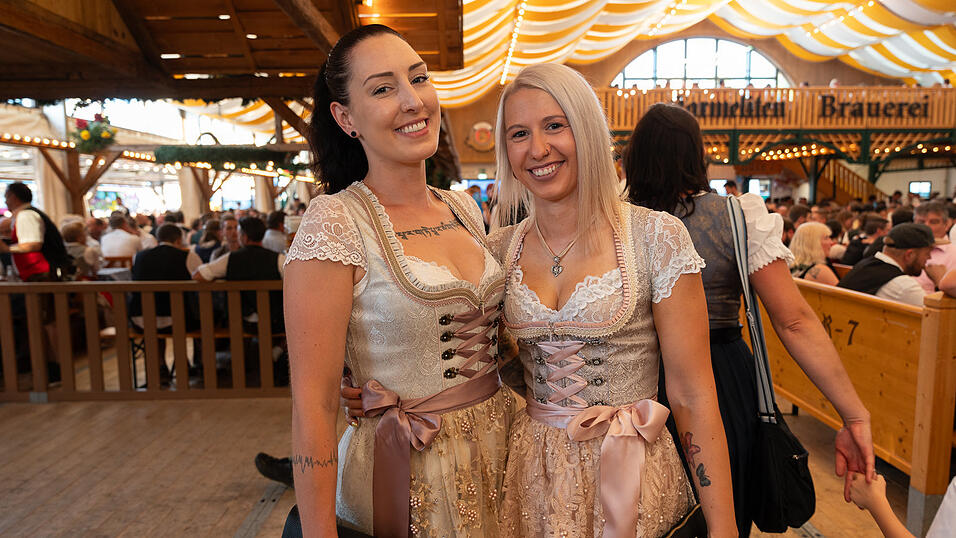 Die Partybilder vom Samstag, 19. August 2023, aus dem Festzelt Nothaft. Die Partybilder vom Samstag, 19. August 2023, aus dem Festzelt Nothaft.