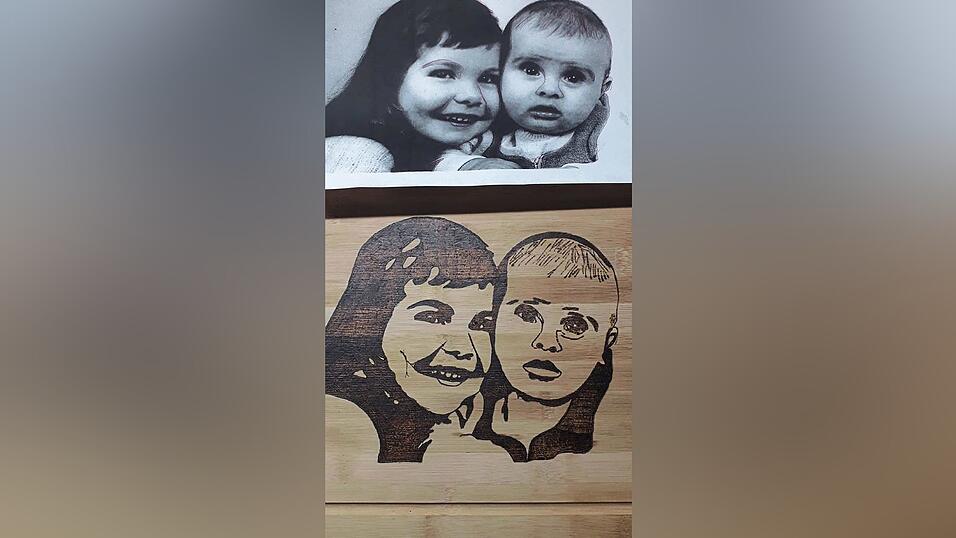 In dieses Dekobrett hat Nico ein Bild von ihm und seiner Schwester eingebrannt. In dieses Dekobrett hat Nico ein Bild von ihm und seiner Schwester eingebrannt.