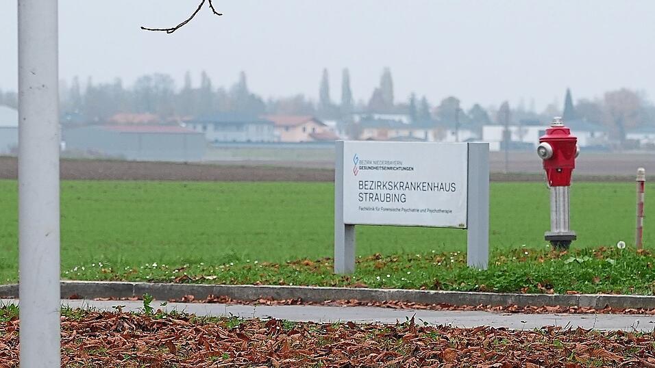 Die Forensische Klinik ist im August Ort einer Geiselnahme geworden. Wie ist intern inzwischen darauf reagiert worden?