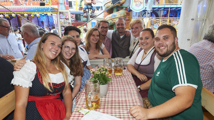 Die Partybilder von Freitag, 19. August 2022, aus dem Festzelt Lechner.