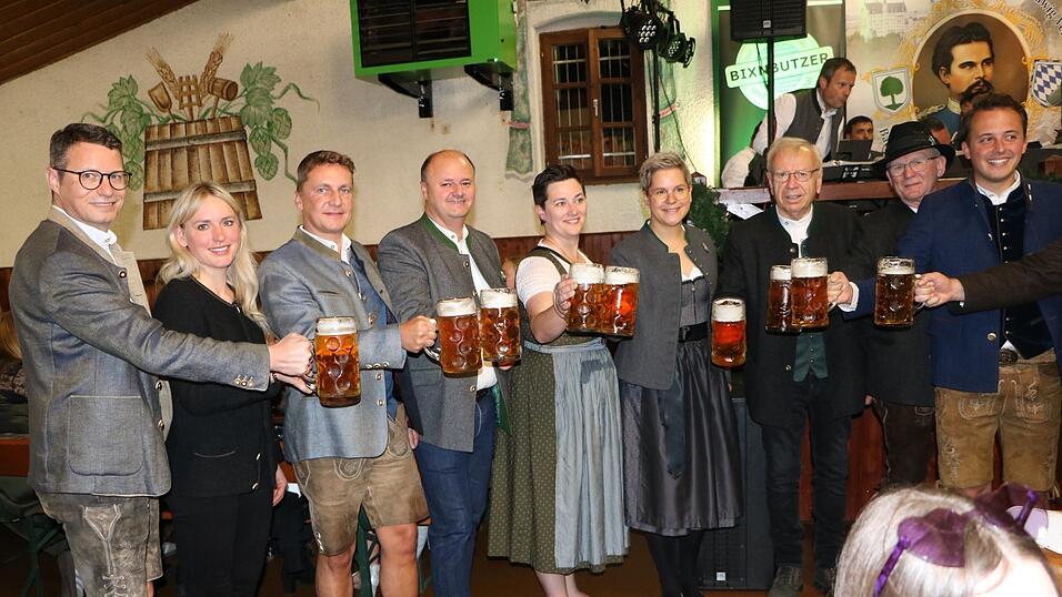 Ein Prosit auf ein gelungenes Fest! Ein Prosit auf ein gelungenes Fest!