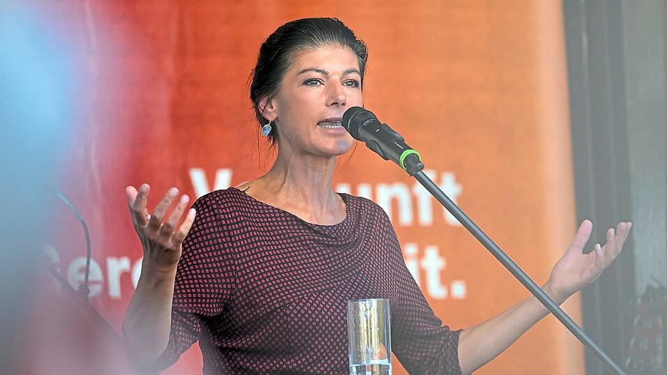 Nach den Landtagswahlen in Sachsen, Brandenburg und Thüringen stellen sich bei Sahra Wagenknecht und ihrer Partei BSW die Frage: Was macht man jetzt damit? Nach den Landtagswahlen in Sachsen, Brandenburg und Thüringen stellen sich bei Sahra Wagenknecht und ihrer Partei BSW die Frage: Was macht man jetzt damit?