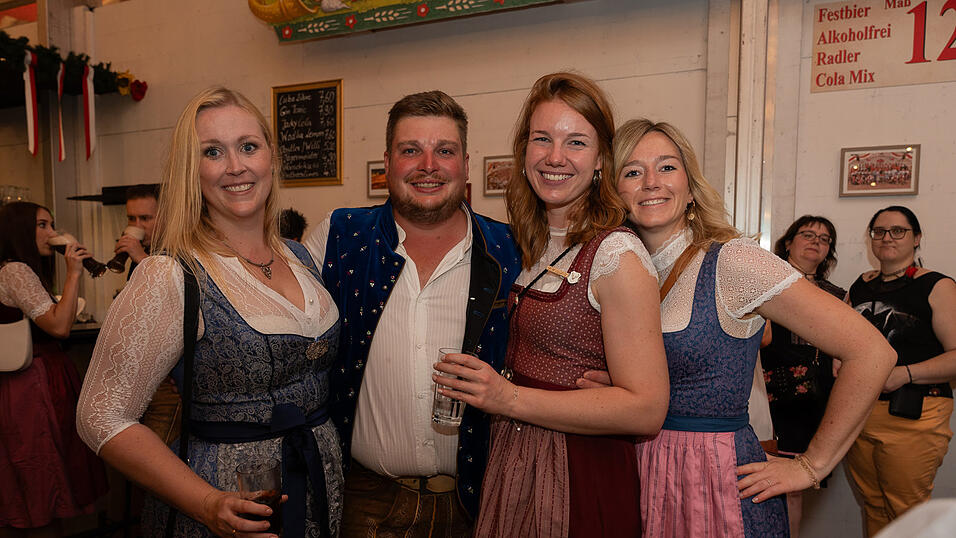 Die Partybilder vom Samstag, 12. August 2023, aus dem Festzelt Greindl. Die Partybilder vom Samstag, 12. August 2023, aus dem Festzelt Greindl.