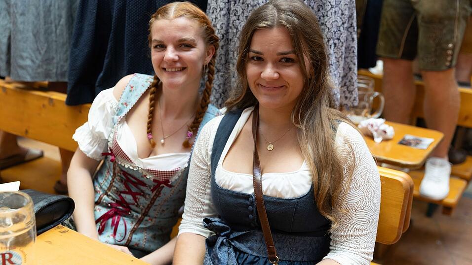 Die Partybilder vom Freitag, 7. August, aus dem Festzelt Reisinger. Die Partybilder vom Freitag, 7. August, aus dem Festzelt Reisinger.