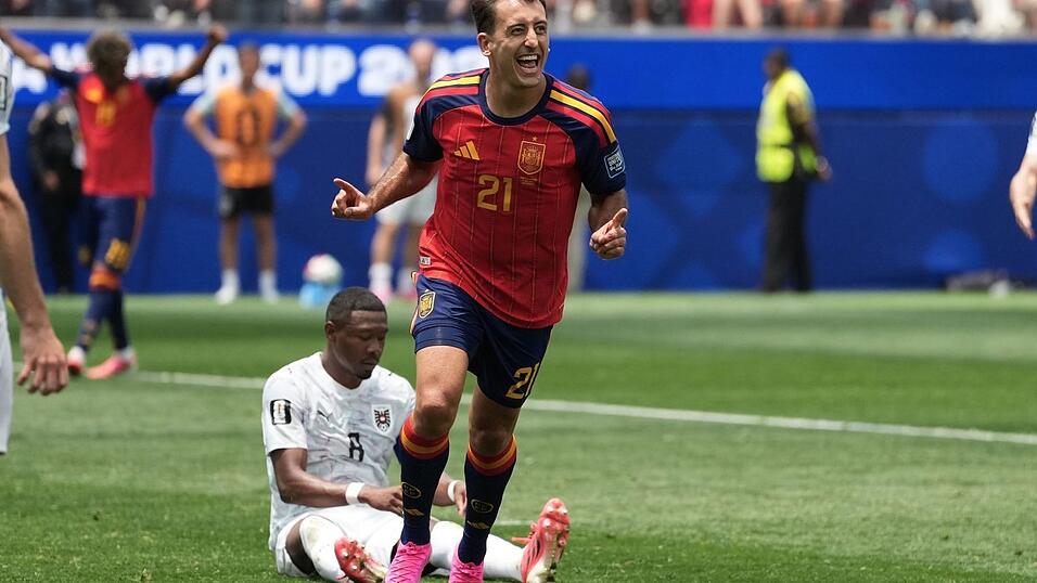 Oyarzabal erzielte das verdiente 1:0 für Spanien. Oyarzabal erzielte das verdiente 1:0 für Spanien.