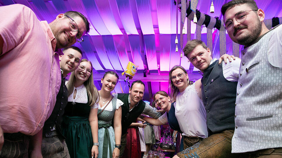 Die Partybilder vom Dienstag, 12. August, aus dem Festzelt Wenisch. Die Partybilder vom Dienstag, 12. August, aus dem Festzelt Wenisch.