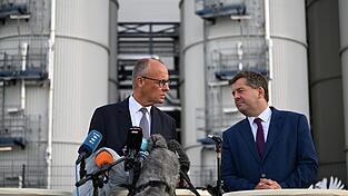 Zum zweiten Mal innerhalb von vier Tagen sind CDU-Chef und Spitzenkandidat zusammen in Sachsen-Anhalt unterwegs.