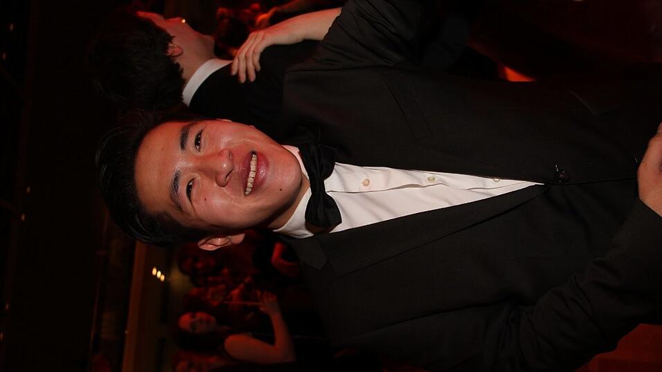 Die Bilder vom Abschlussball der Tanzschule Seidel in der Fraunhofer-Halle am 28. November. Die Bilder vom Abschlussball der Tanzschule Seidel in der Fraunhofer-Halle am 28. November.