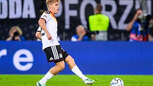 Gab sein DFB-Debüt just im eigenen Vereinsstadion: Augsburg-Profi Hennes Behrens. Gab sein DFB-Debüt just im eigenen Vereinsstadion: Augsburg-Profi Hennes Behrens.