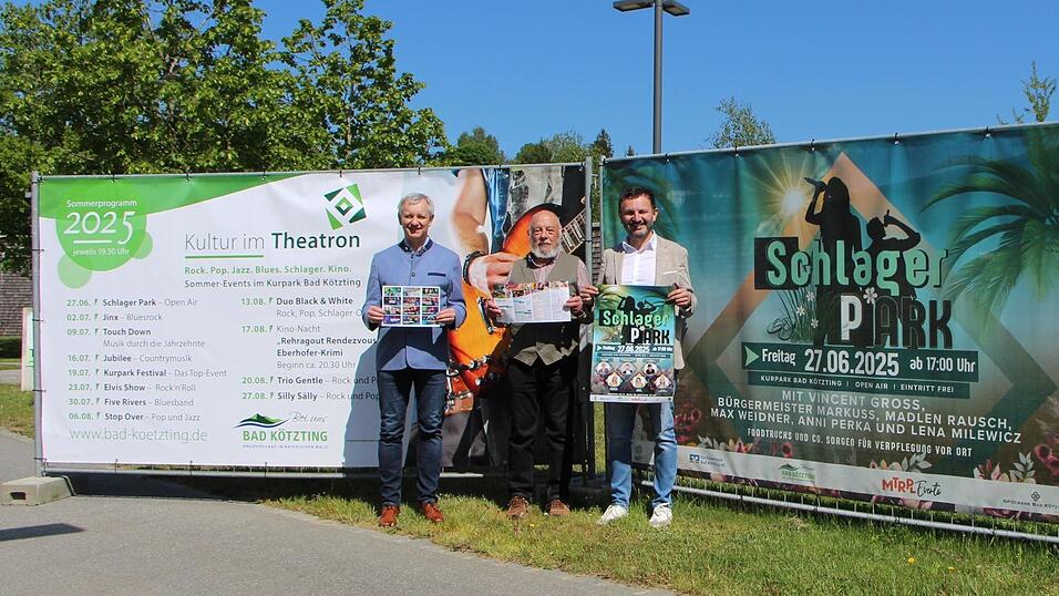 Freuen sich auf die Veranstaltungen im Kurpark (v.l.): Kurdirektor Sepp Barth, Kulturreferent Wolfgang Kerscher und B&uuml;rgermeister Markus Hofmann.