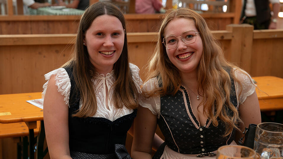 Die Partybilder vom Montag, 18. August, aus dem Festzelt Weckmann. Die Partybilder vom Montag, 18. August, aus dem Festzelt Weckmann.