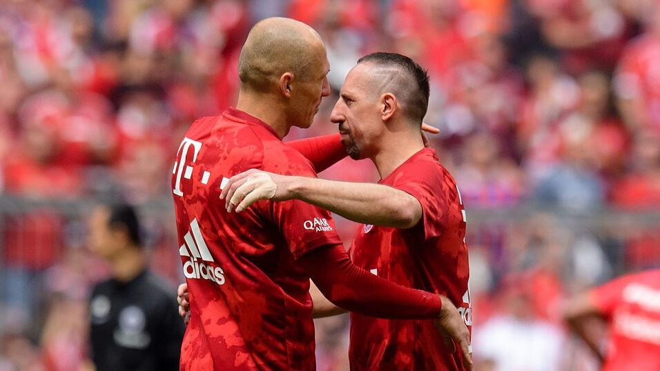 Arjen Robben (l) und Franck Ribéry prägten eine Epoche beim FC Bayern. Arjen Robben (l) und Franck Ribéry prägten eine Epoche beim FC Bayern.
