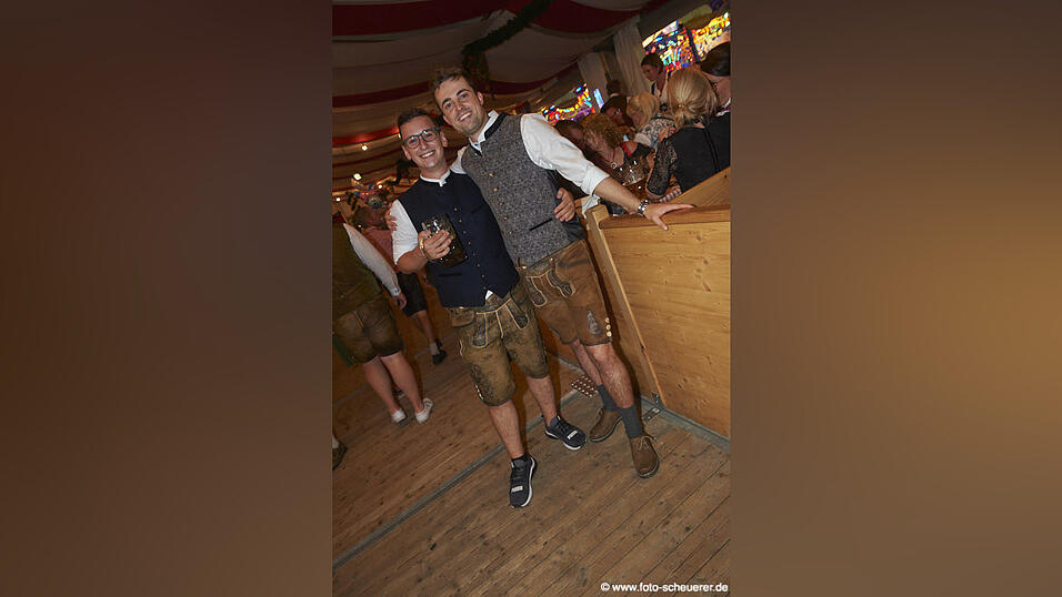 Die Partybilder vom Freitag, 12. August 2022, aus dem Festzelt Lechner.