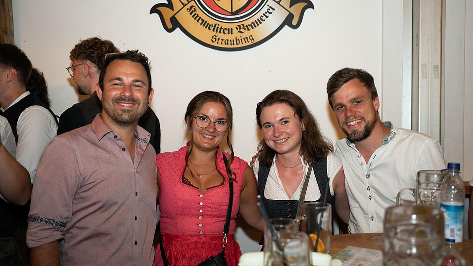 Die Partybilder vom Samstag, 15. August, aus dem Festzelt Greindl. Die Partybilder vom Samstag, 15. August, aus dem Festzelt Greindl.