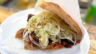 Neun Euro kostet der Spargeld&ouml;ner bei Elif G&uuml;l in Abensberg.