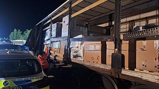 Ist diese Ladung ordnungsgem&auml;&szlig; gesichert? Was ist in den Kartons?