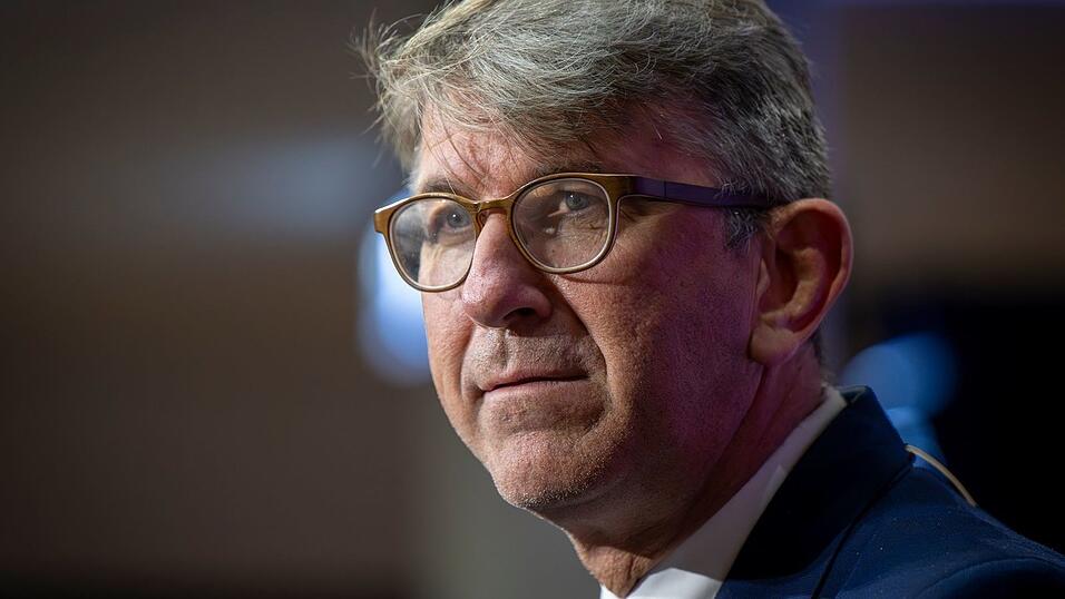 Der Freiheitsdrang des Menschen sei stärker als jede Mauer, sagte Kulturstaatsminister Wolfram Weimer anlässlich des Jahrestags des Mauerfalls am 9. November 1989. (Archivbild) Der Freiheitsdrang des Menschen sei stärker als jede Mauer, sagte Kulturstaatsminister Wolfram Weimer anlässlich des Jahrestags des Mauerfalls am 9. November 1989. (Archivbild)