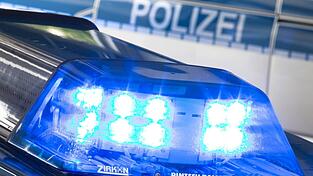 Zwei Autos sind auf der Kreisstra&szlig;e in Grafenkirchen zusammengesto&szlig;en.