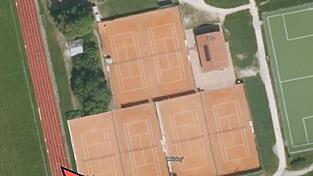 So soll der Tennisplatz einmal aussehen. Der Sandplatz unten links soll neu hinzukommen.