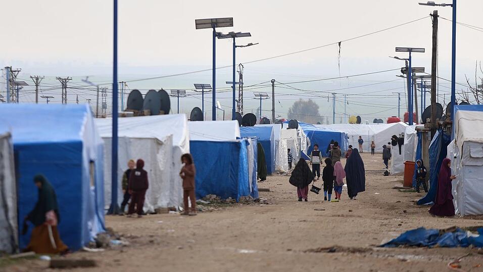Vor ihrer R&uuml;ckkehr nach Australien sollen die Frauen und ihre Kinder mehrere Jahre im Roj-Lager gelebt haben. (Archiv)