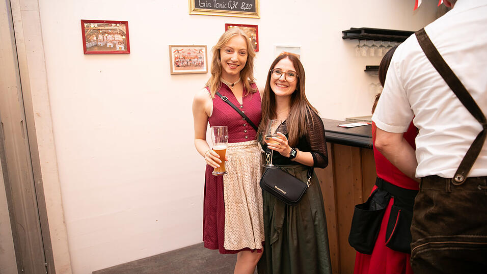 Die Partybilder vom Freitag, 8. August, aus dem Festzelt Greindl. Die Partybilder vom Freitag, 8. August, aus dem Festzelt Greindl.