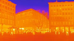 Wie m&uuml;ssen Geb&auml;ude und st&auml;dtische Infrastruktur angepasst an den Klimawandel geplant werden, um die Temperaturen in St&auml;dten zu reduzieren?