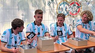 Die Profis des TSV 1860 München durften sich über einen Pokal-Erfolg freuen.