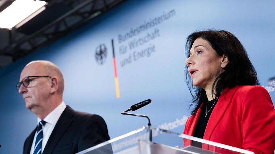 Wirtschaftsministerin Reiche macht neue Vorschl&auml;ge zugunsten des Nordens und Ostens beim Bau neuer Gaskraftwerke. (Archivbild)