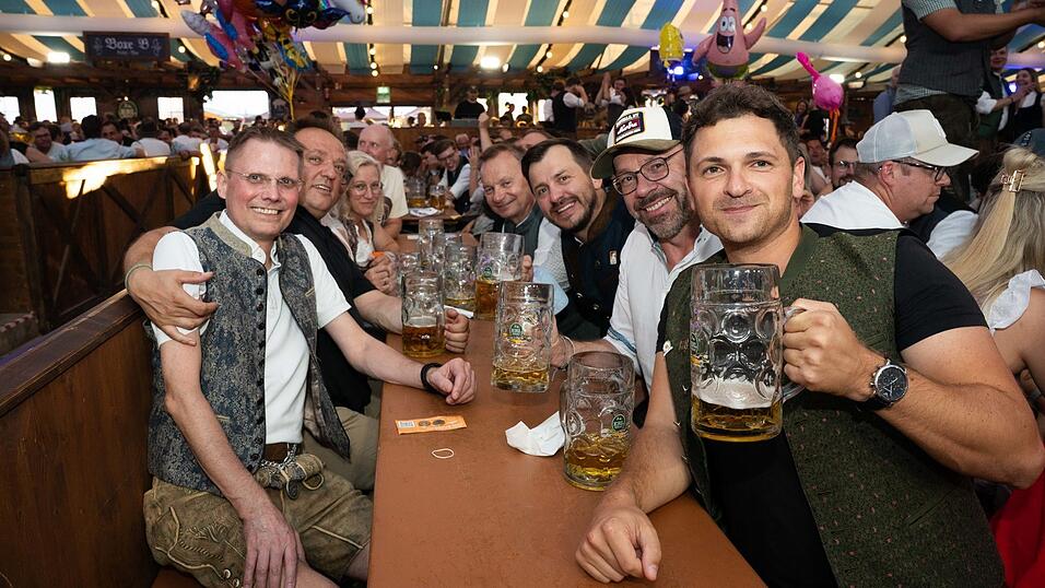 Die Partybilder vom Donnerstag, 13. August, aus dem Festzelt Wenisch. Die Partybilder vom Donnerstag, 13. August, aus dem Festzelt Wenisch.
