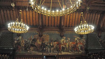 Mit Blick auf dringend notwendige Brandschutz-Maßnahmen im Rathaus wurde dem Bausenat eine reduzierte Planung vorgestellt.