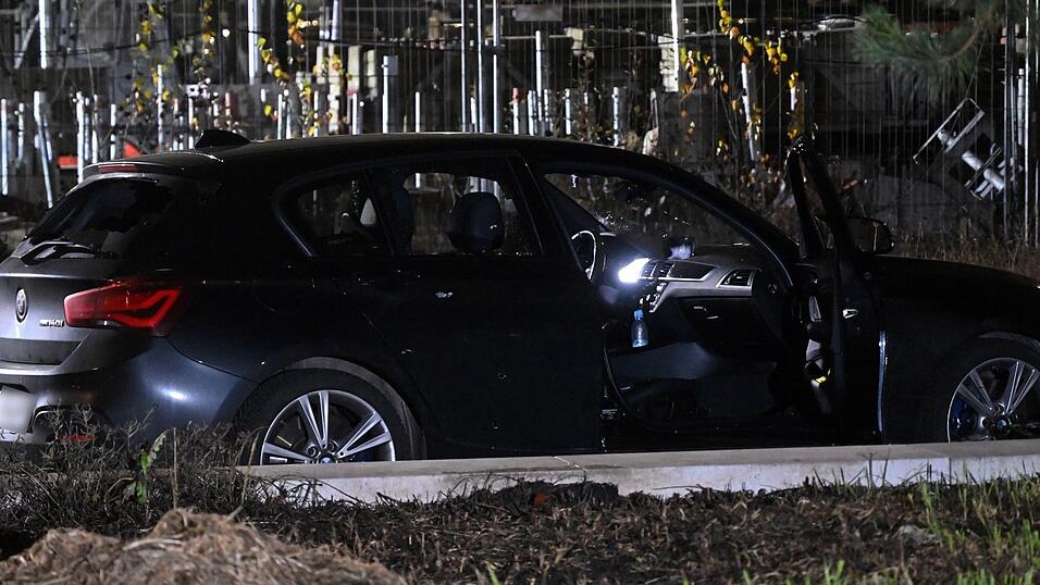 Der 34-Jährige soll direkt auf die Einsatzkräfte zugefahren sein.