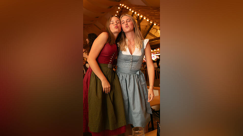Die Partybilder vom Montag, 18. August, aus dem Festzelt Nothaft. Die Partybilder vom Montag, 18. August, aus dem Festzelt Nothaft.